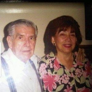 Meet your Posher, Carmita